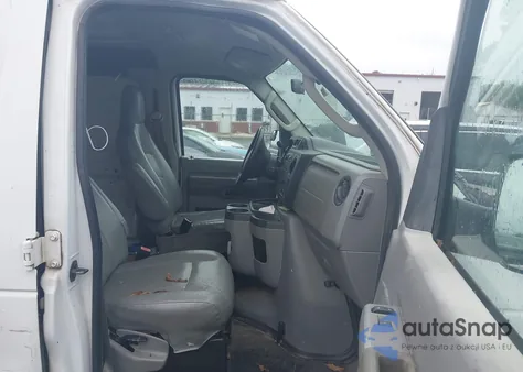 2013 Ford E-250 Commercial z USA, uszkodzony, nr VIN 1FTNS2EW8DDA18558